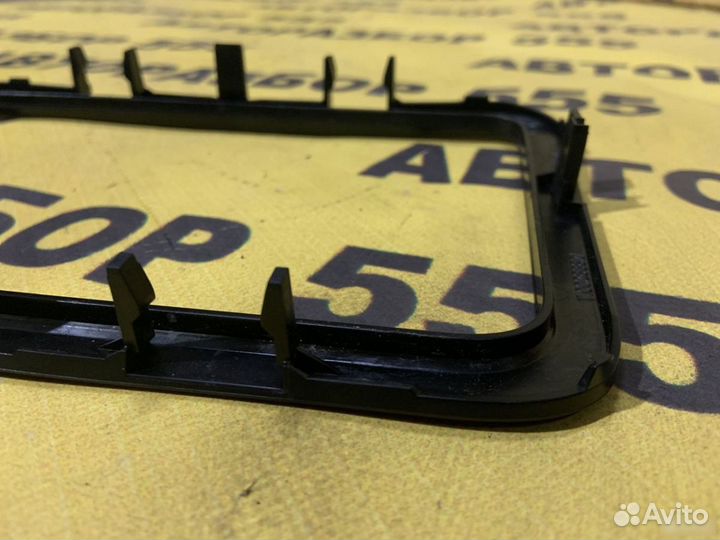 Рамка магнитолы Skoda Fabia 2