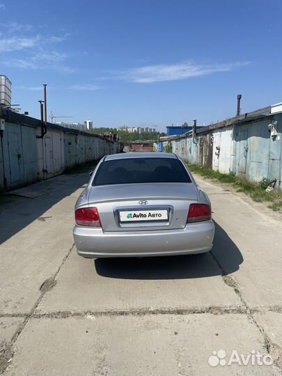 Hyundai Sonata 2.0 AT, 2005, битый, 310 000 км