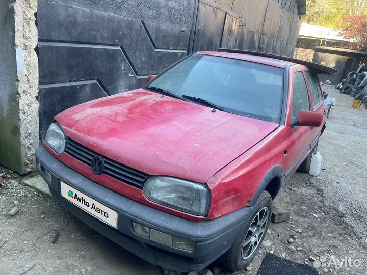 Volkswagen Golf 1.6 МТ, 1994, битый, 250 000 км