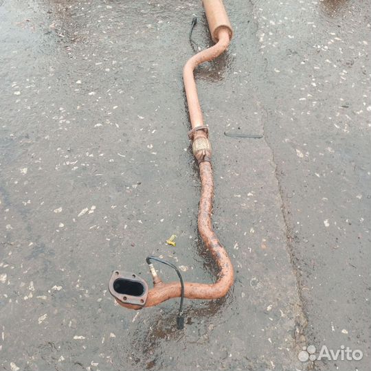 Выхлопная труба Шевроле Нива