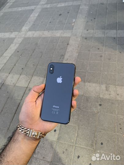 iPhone X, 64 ГБ
