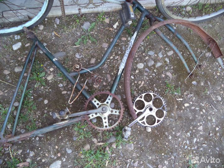 Велосипеды и запчасти