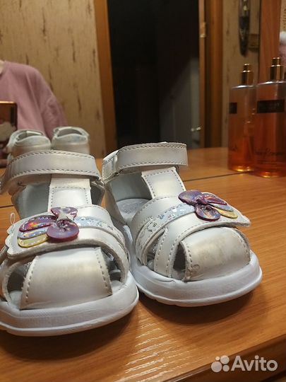 Босоножки для девочки 23 размер