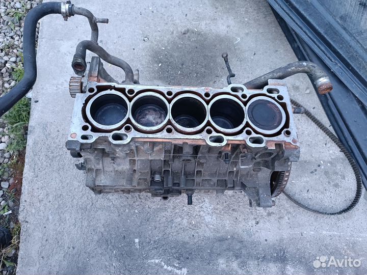 Головка блока. volvo xc90 2.5t 209л.с