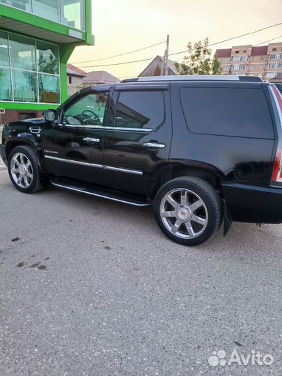 Cadillac Escalade 6.2 AT, 2010, 86 600 км