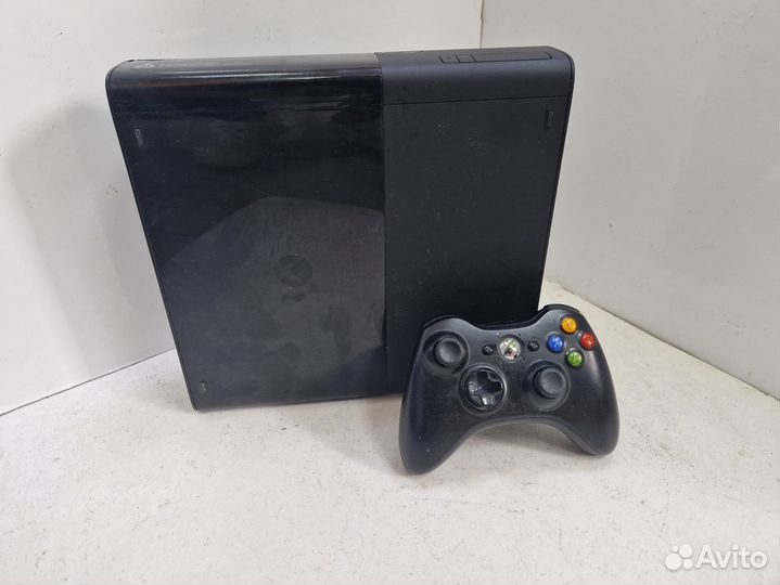 Игровые приставки Xbox 360 E