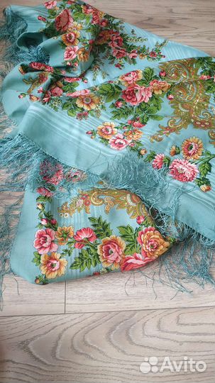 Павловопосадский шерстяной платок