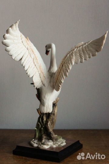 Джузеппе Армани Парящий лебедь Каподимонте Флоренс