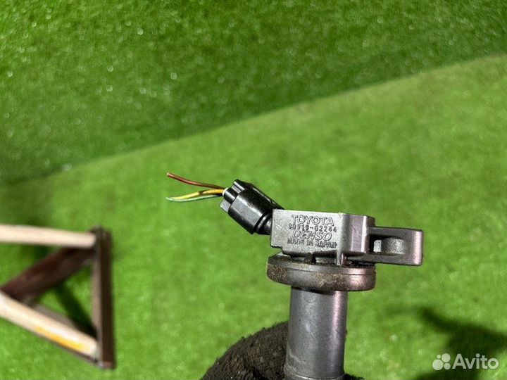 Катушка зажигания Toyota Rav4 XA30 2AZ-FE