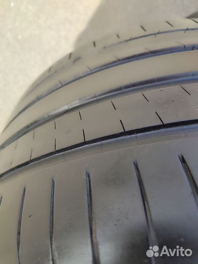 Michelin Pilot Super Sport 325/30 R21