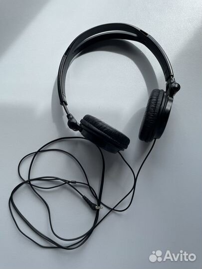 Наушники студийные sony MDR-V150