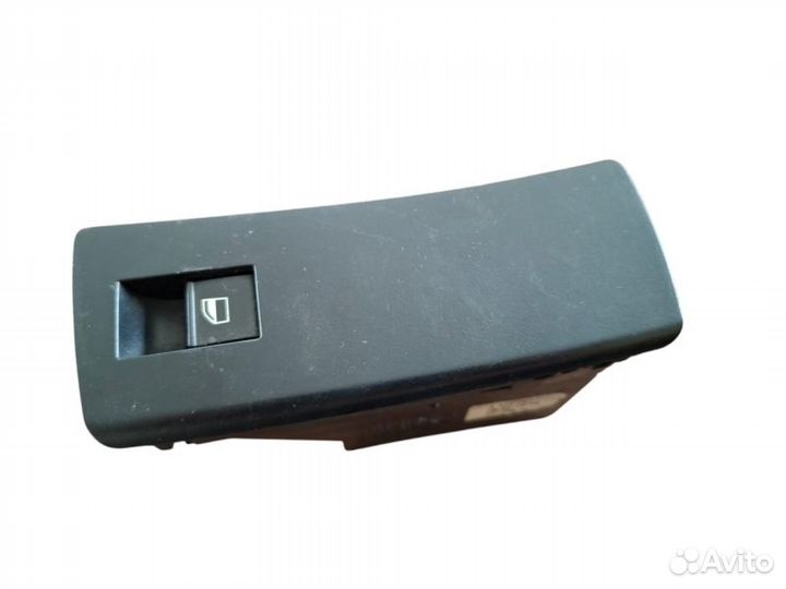 Блок переключателей в двери передний пасс. Bmw