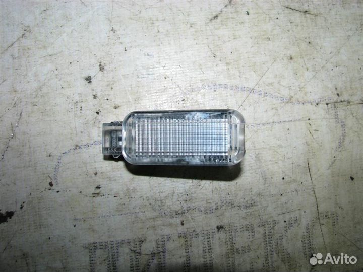 Плафон салонный Audi A3 (8PA) 2004-2013