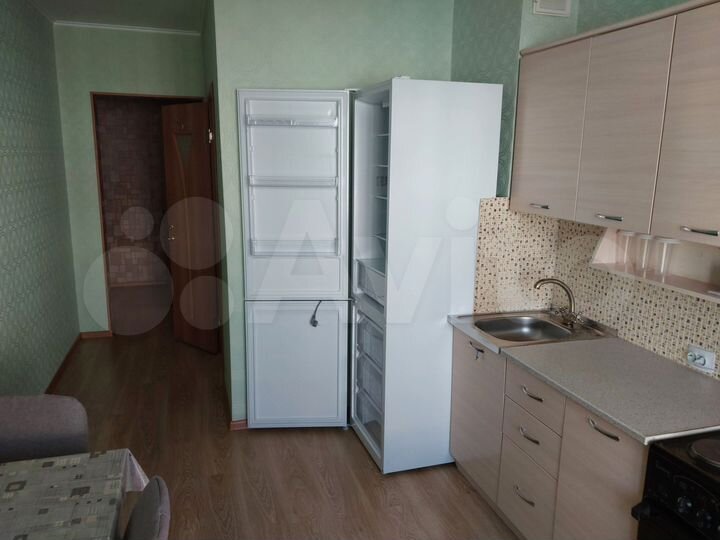 1-к. квартира, 42 м², 7/10 эт.