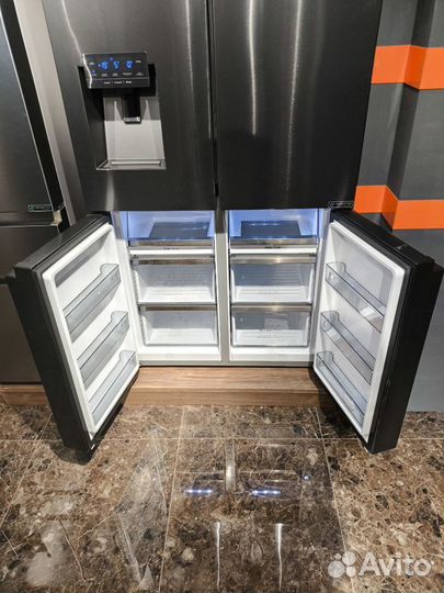 Холодильник с инвертором и лёдогенератором