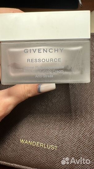 Givenchy крем для лица