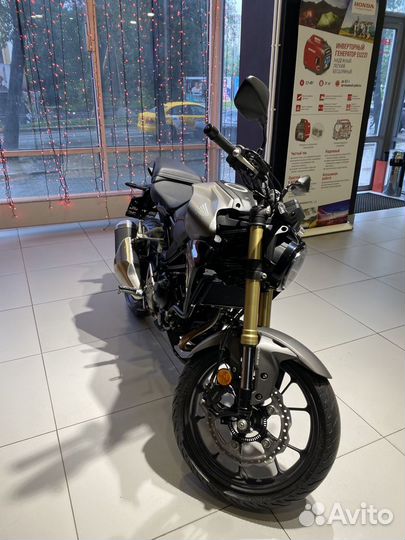 Honda CB 300 Neo Sports Café