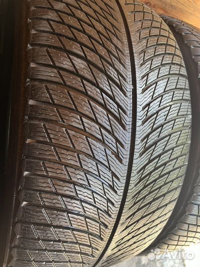 Michelin Pilot Alpin 5 SUV 275/45 R21 и 315/40 R21 115V