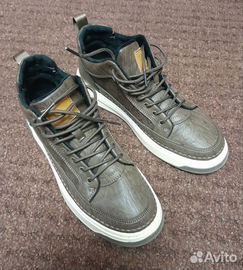 Мужские кроссовки весна осень