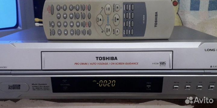 Видеомагнитофон toshiba V-E30