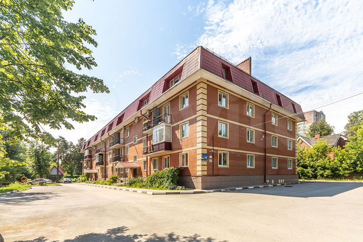 2-к. квартира, 47 м², 1/4 эт.