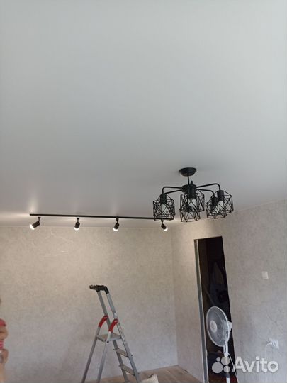 Натяжные потолки Волхов