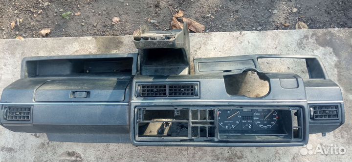 Торпедо панель Фольксваген гольф 2