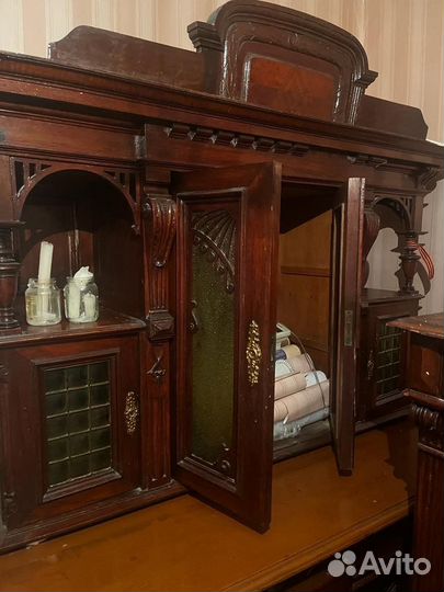 Старинный буфет