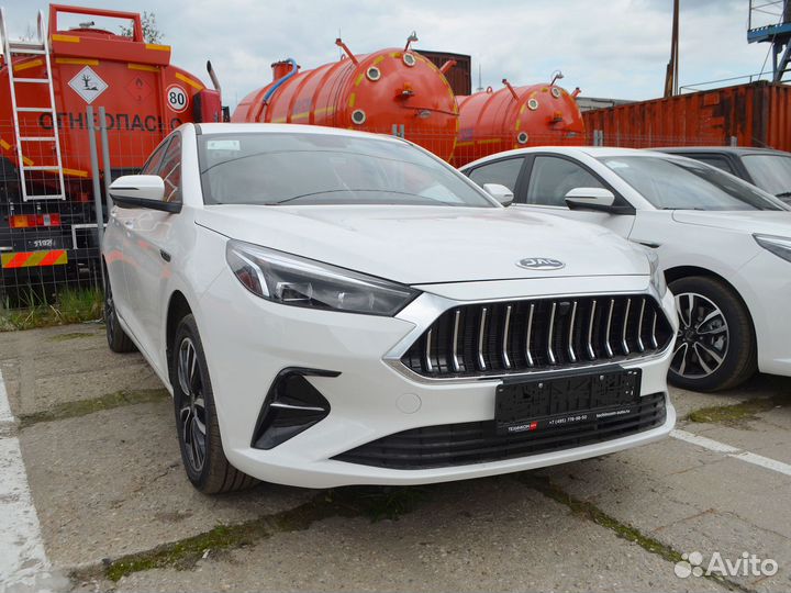 JAC J7 1.5 CVT, 2023