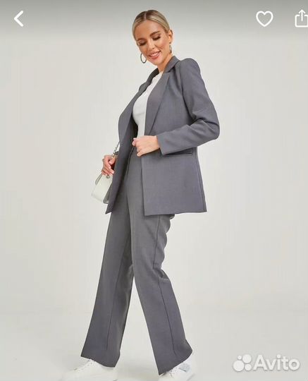 Брючный костюм женский 42 44