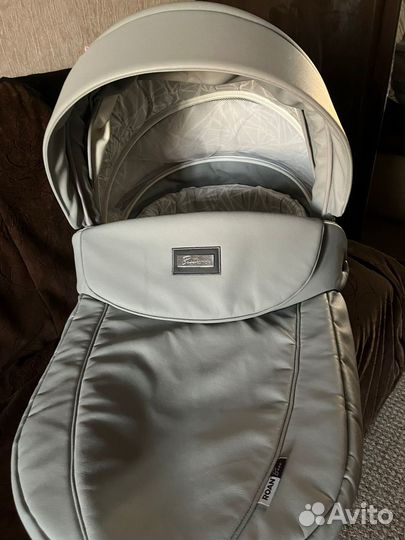 Коляска Roan Bass Soft 2в1