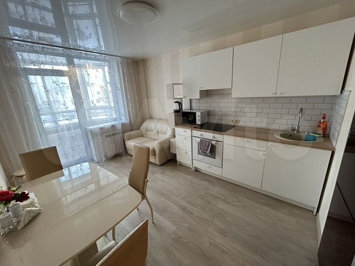 1-к. квартира, 43 м², 3/18 эт.