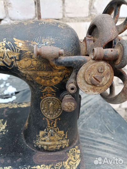 Швейная машинка зингер бу