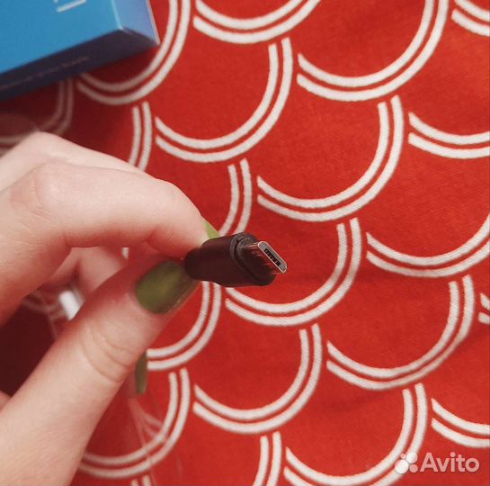 Кабель для зарядки смартфона