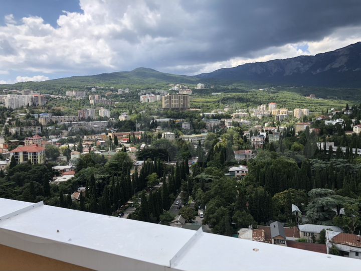 2-к. квартира, 143,8 м², 16/16 эт.