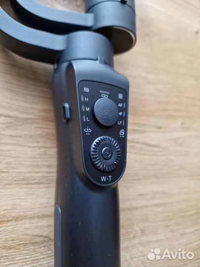 Стабилизатор для смартфона S5B