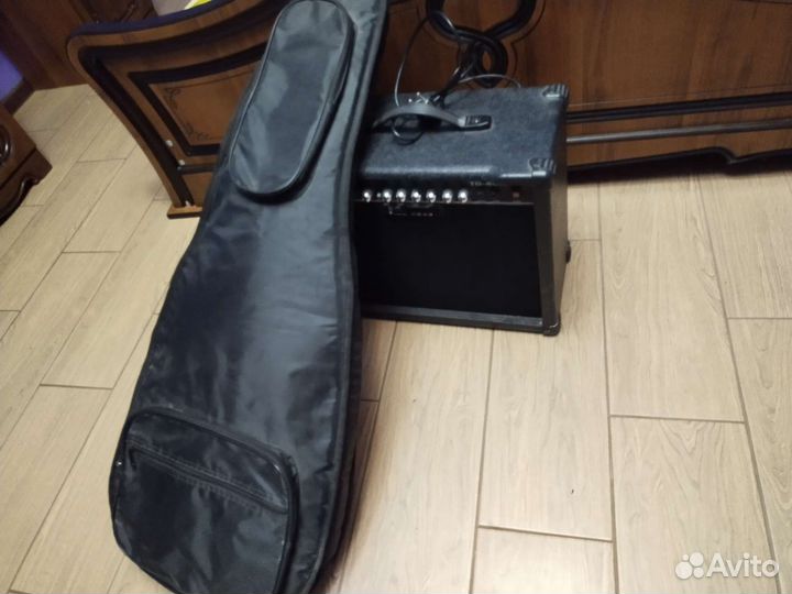 Электрогитара