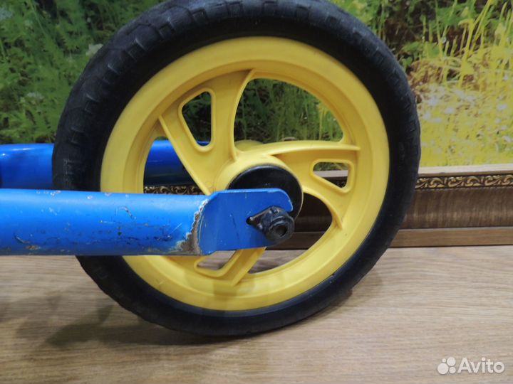 Отличный беговел ребёнку 3-5 лет