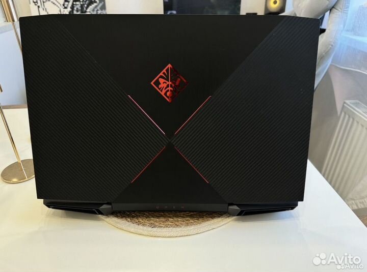 Продаю большой игровой ноутбук Hp OmeN