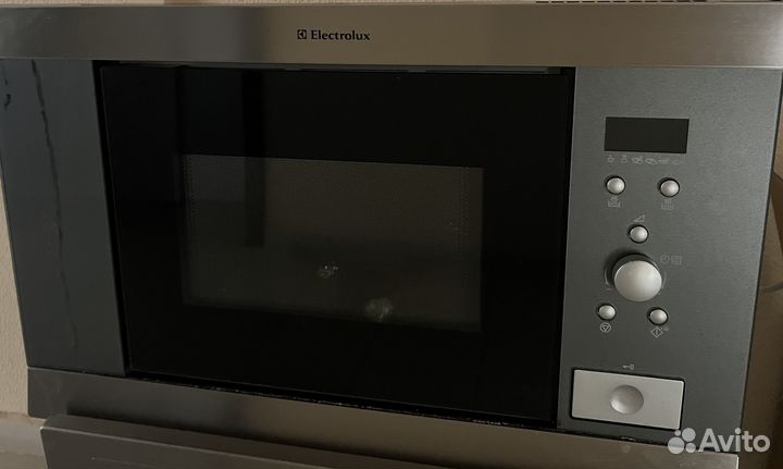 Микроволновая печь electrolux ems17216x