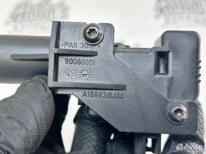 Замок лючка бензобака Mercedes-Benz B-Class W245