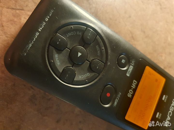 Диктофон tascam dr-05