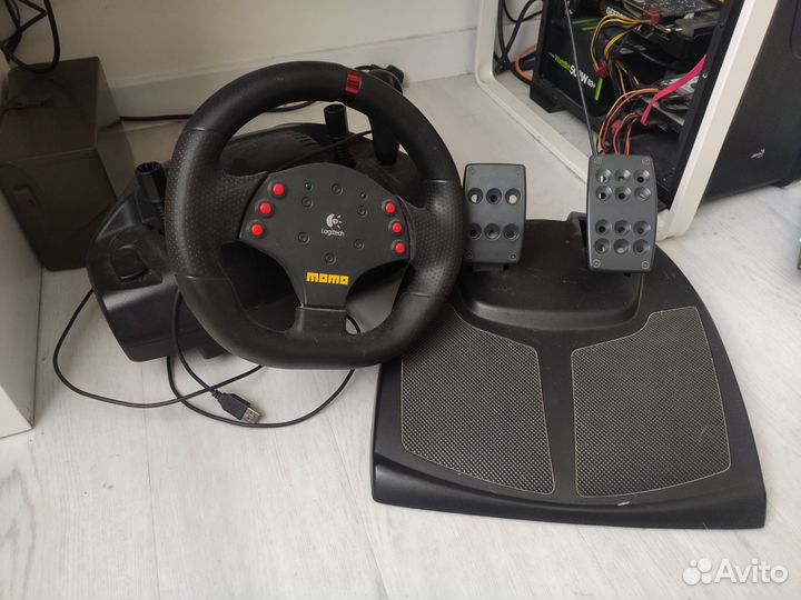 Игровой руль logitech momo racing