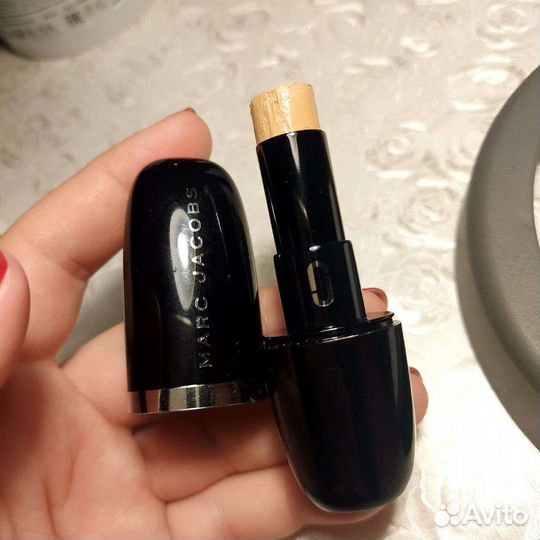 Marc Jacobs Beauty accomplice Консилер-стик