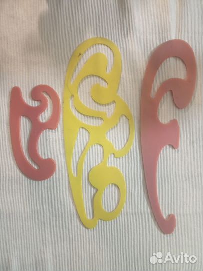 Гибкая линейка Италия, лекала,треугольник, рейшина