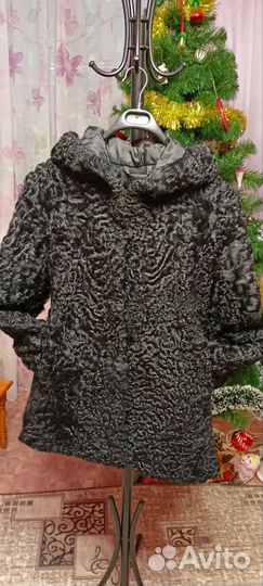 Шуба из каракуля натуральная