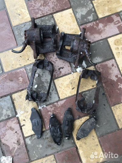 Скоба суппорта Peugeot 206 1.4