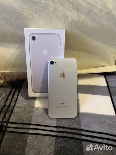 iPhone 7, 128 ГБ