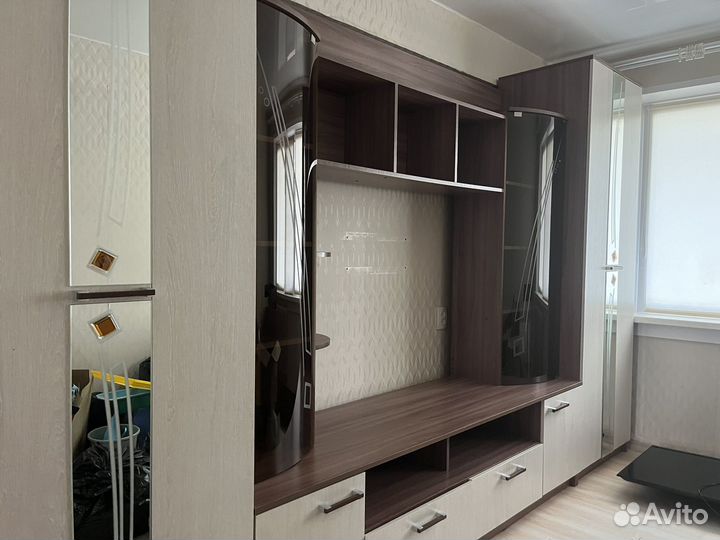 Стенка в гостиную