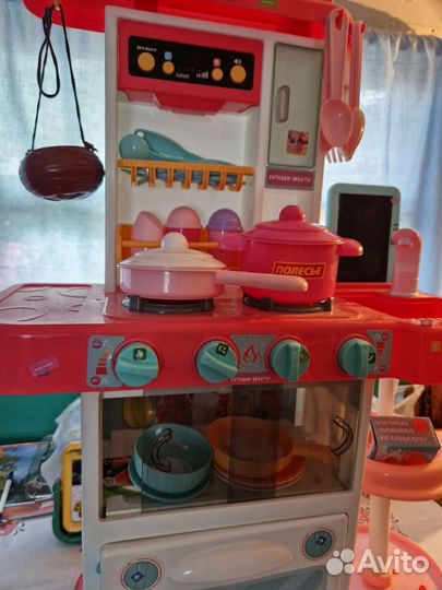 Детская игровая кухня с водой